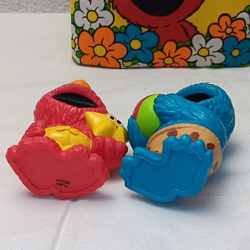 Sesame Street Lot Peek A Boo Soft Book & Cookie Monster Elmo Figures